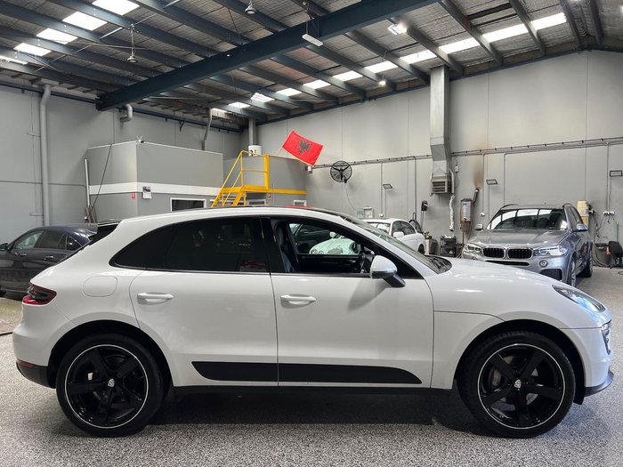 2017 Porsche Macan 95B MY17 AWD Carrara White