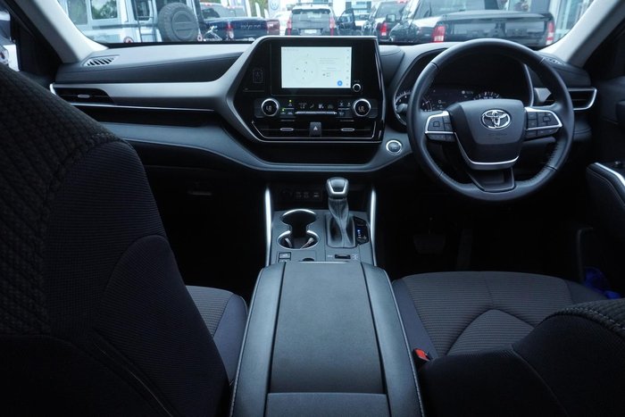 2023 Toyota Kluger GX