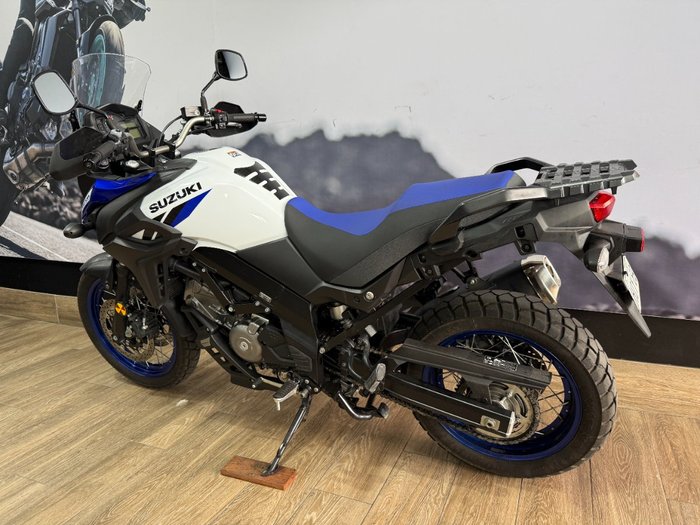 2024 Suzuki V-STROM 650XT (DL650XA) BLUE