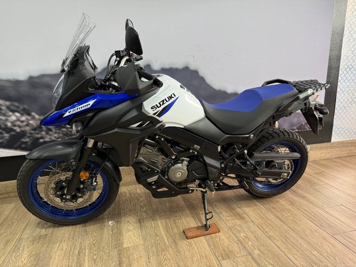 2024 Suzuki V-STROM 650XT (DL650XA) BLUE