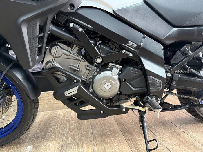 2024 Suzuki V-STROM 650XT (DL650XA) BLUE