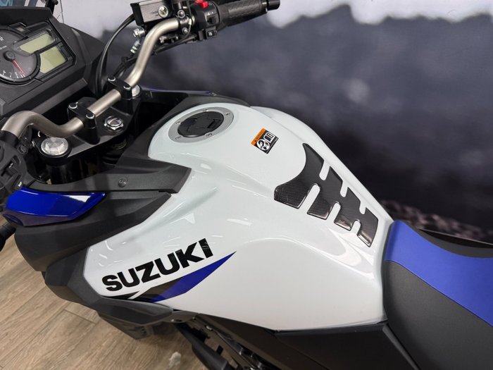 2024 Suzuki V-STROM 650XT (DL650XA) BLUE