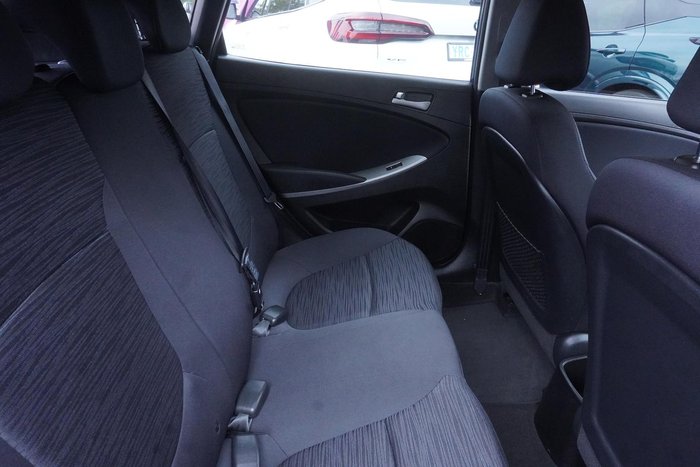 2015 Hyundai Accent Active