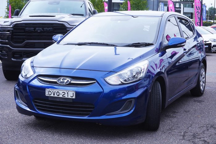 2015 Hyundai Accent Active