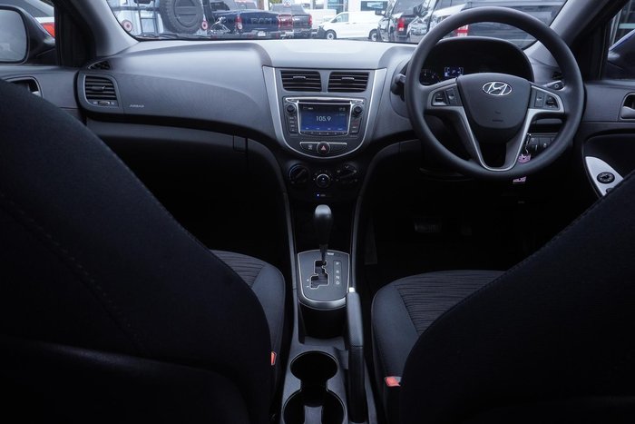2015 Hyundai Accent Active