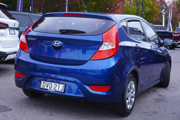 2015 Hyundai Accent Active