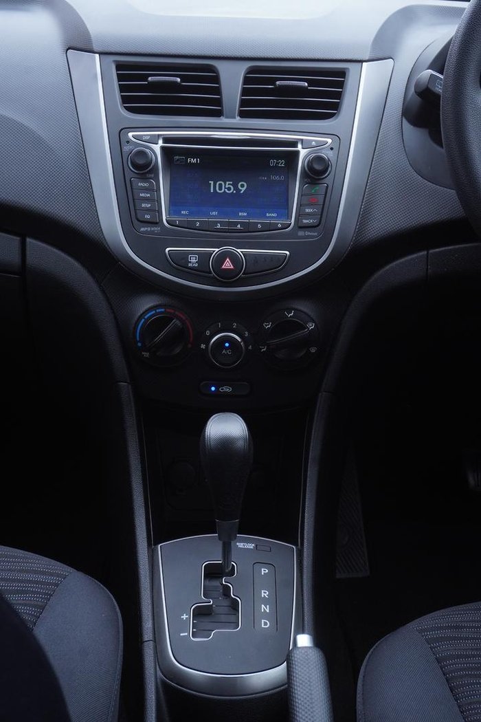 2015 Hyundai Accent Active