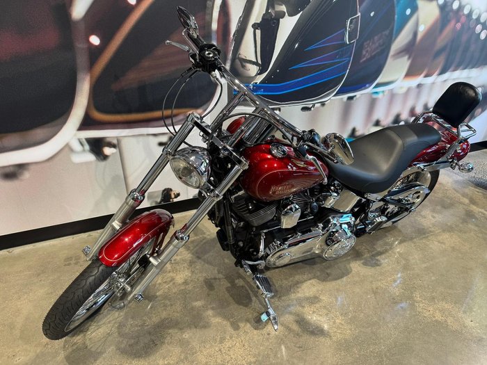 2008 Harley-Davidson Softail Custom 1584 (FXSTC) Softail Red