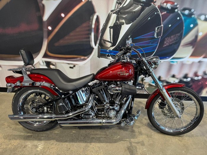 2008 Harley-Davidson Softail Custom 1584 (FXSTC) Softail Red