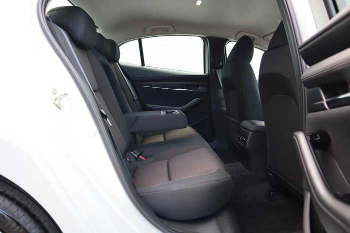 2025 Mazda 3 G20 Evolve