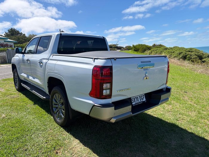 2024 Mitsubishi Triton GLS