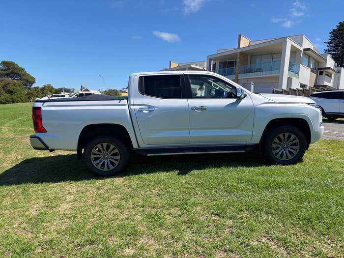 2024 Mitsubishi Triton GLS