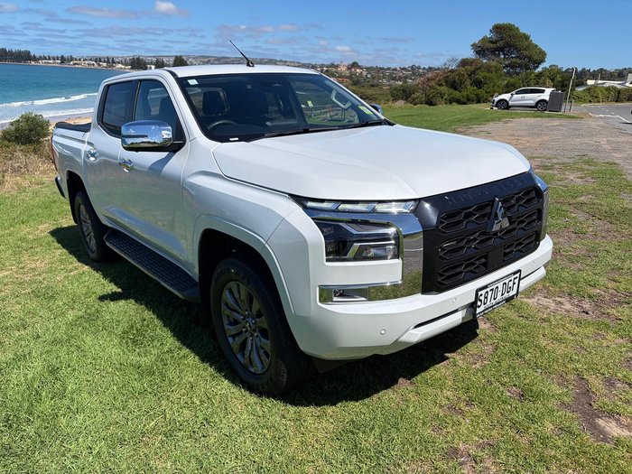 2024 Mitsubishi Triton GLS