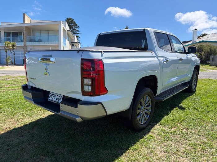 2024 Mitsubishi Triton GLS
