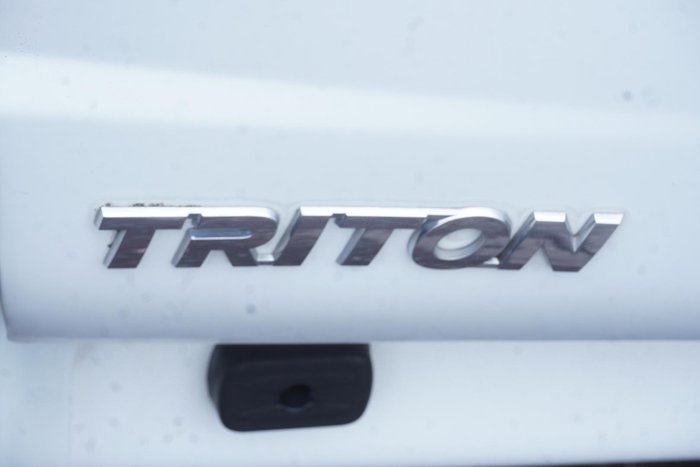 2014 Mitsubishi Triton GLX
