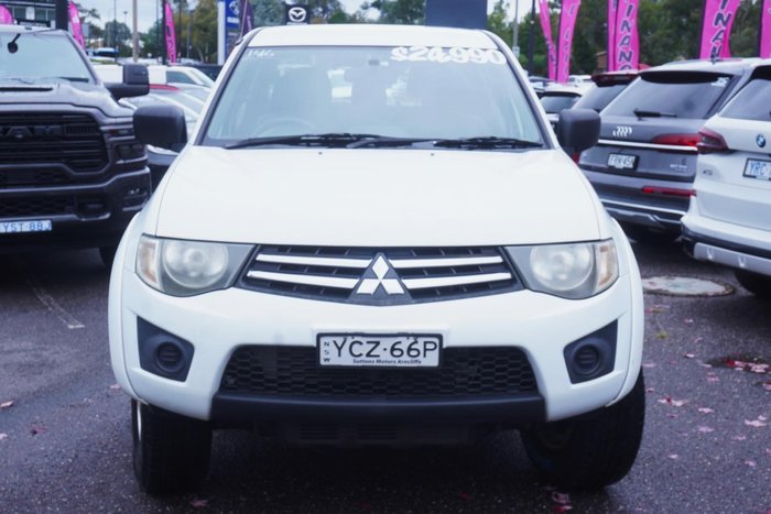 2014 Mitsubishi Triton GLX