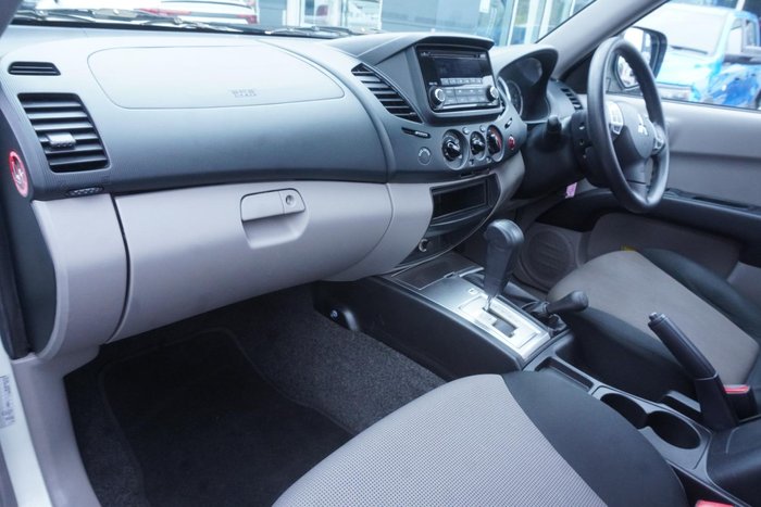 2014 Mitsubishi Triton GLX