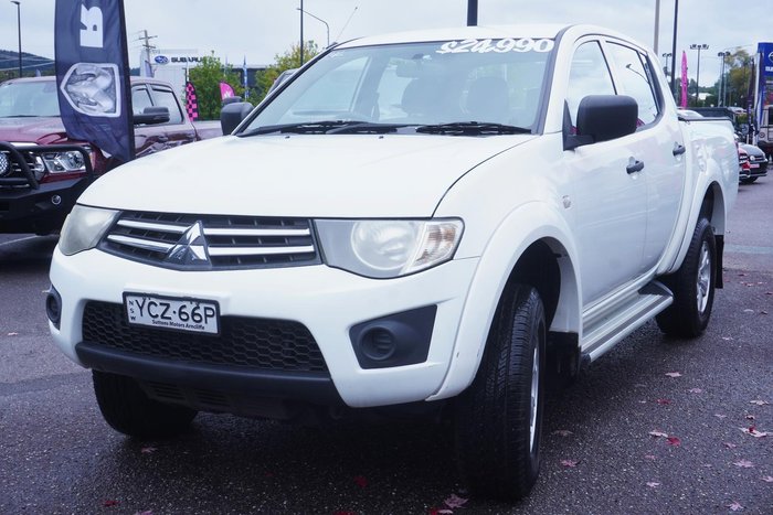 2014 Mitsubishi Triton GLX