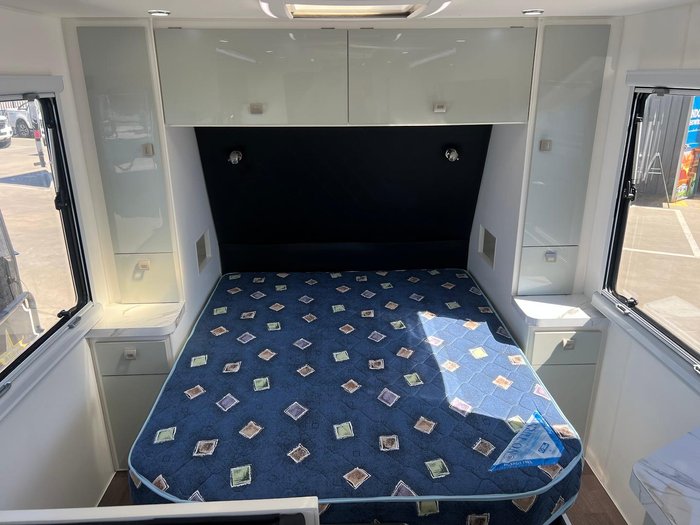 2021 Design RV Forerunner Van 5, 20'