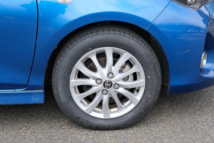 2015 Toyota Yaris ZR