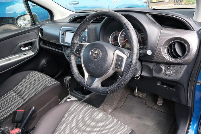 2015 Toyota Yaris ZR