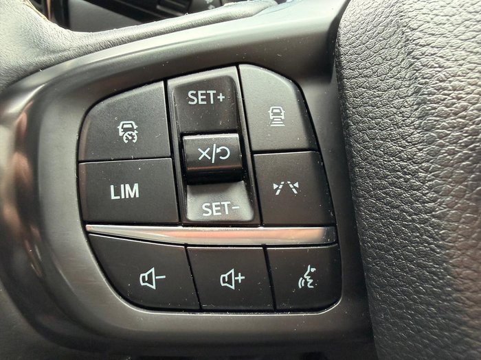 2024 Ford Everest Platinum