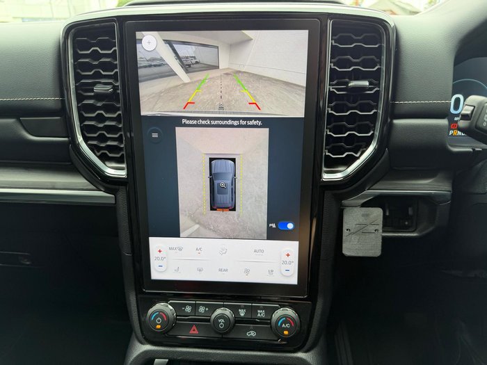 2024 Ford Everest Platinum