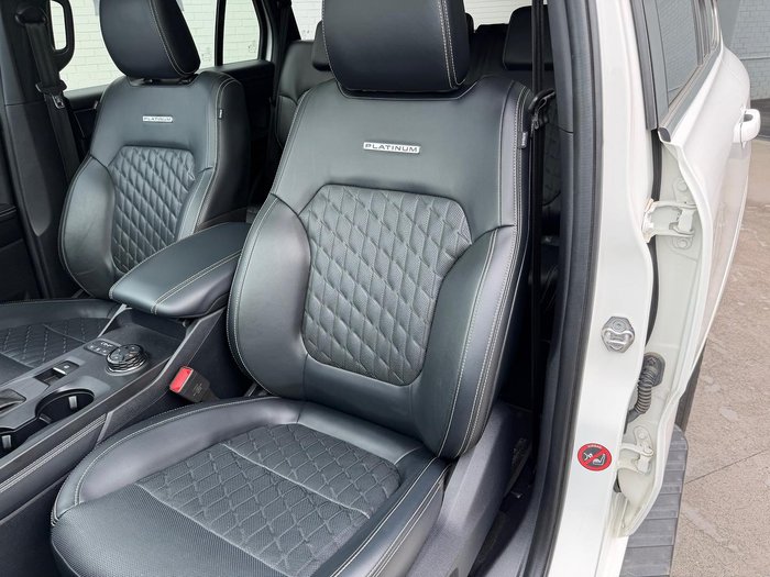 2024 Ford Everest Platinum