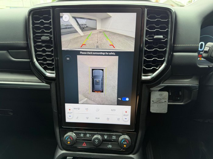 2024 Ford Everest Platinum