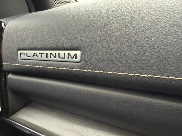 2024 Ford Everest Platinum