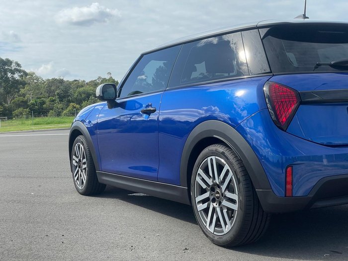 2025 MINI Cooper C Classic