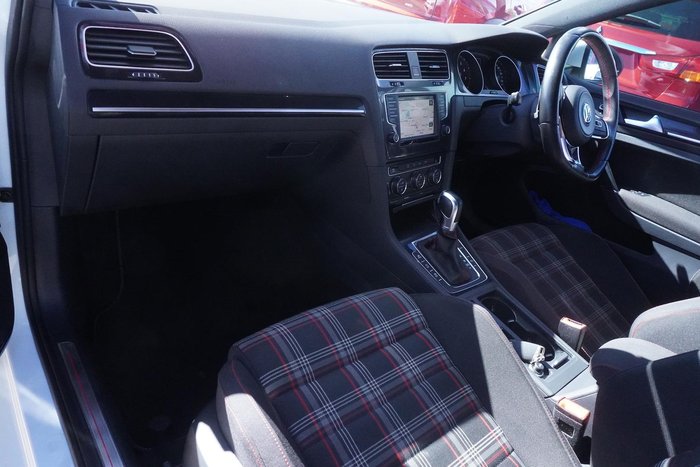 2016 Volkswagen Golf GTI