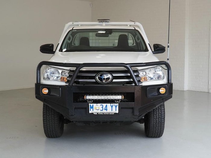 2024 Toyota Hilux SR