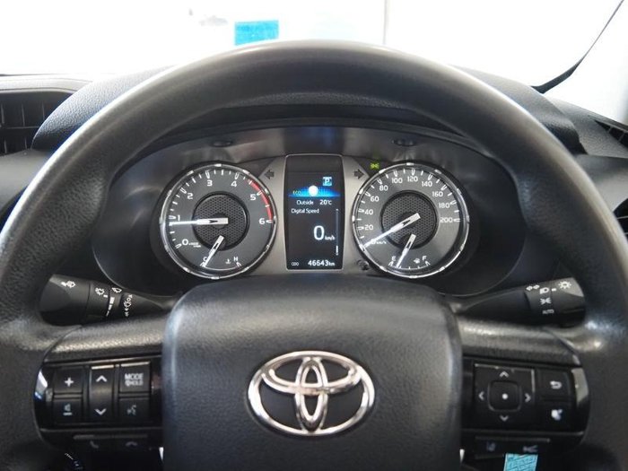 2024 Toyota Hilux SR