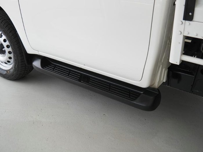 2024 Toyota Hilux SR