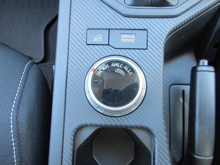 2025 Mitsubishi Triton GLX-R