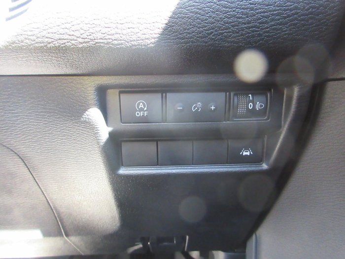 2025 Mitsubishi Triton GLX-R