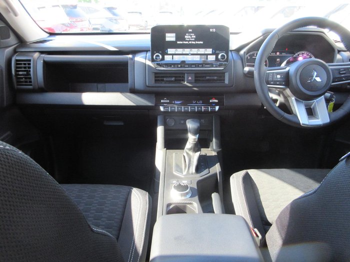 2025 Mitsubishi Triton GLX-R