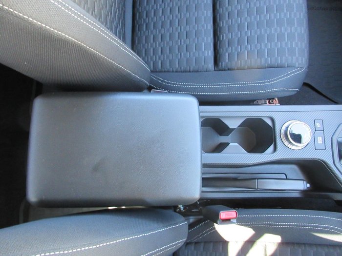 2025 Mitsubishi Triton GLX-R