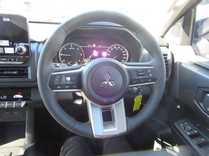 2025 Mitsubishi Triton GLX-R