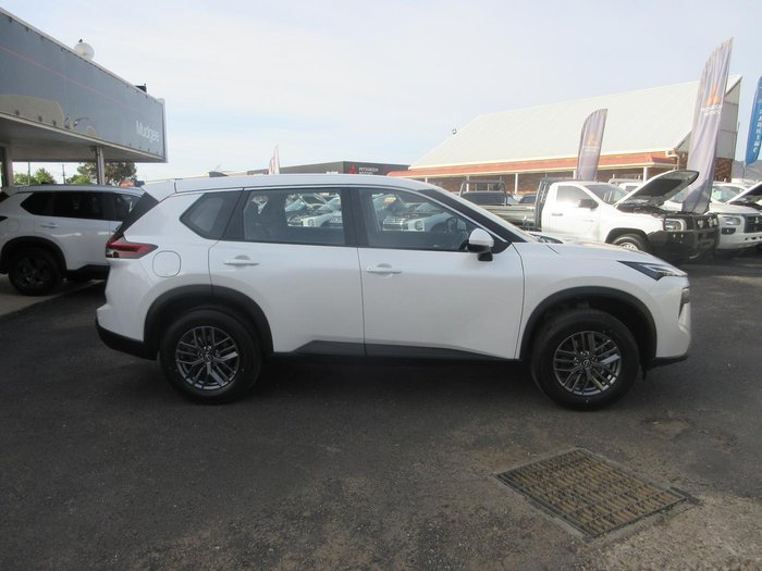 2026 Nissan X-TRAIL ST