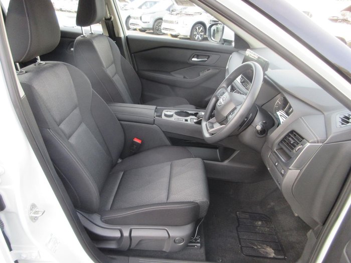 2026 Nissan X-TRAIL ST