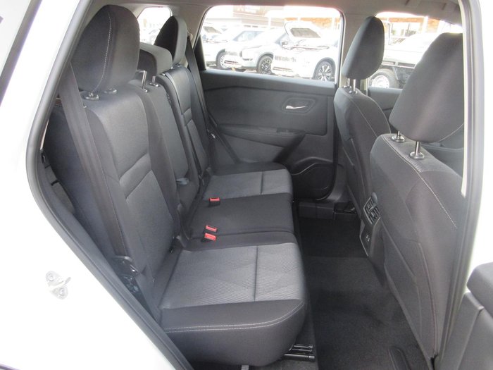 2026 Nissan X-TRAIL ST