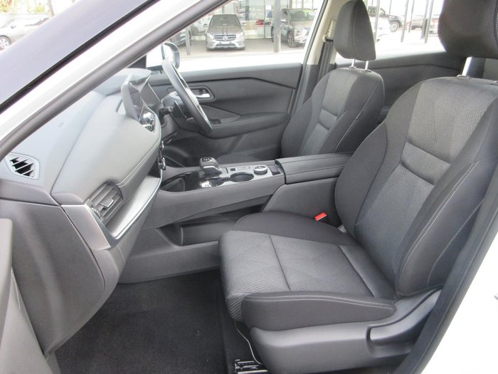 2026 Nissan X-TRAIL ST