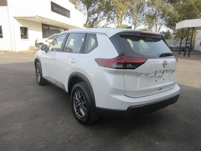 2026 Nissan X-TRAIL ST