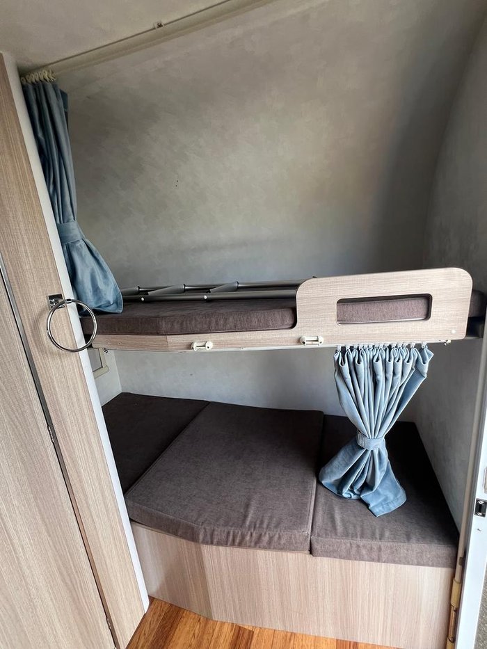 2020 Fantasy Caravan Mystic 12