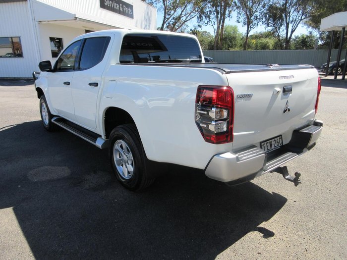 2022 Mitsubishi Triton GLX+