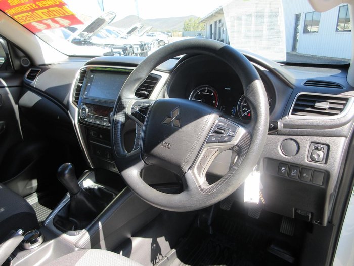 2022 Mitsubishi Triton GLX+