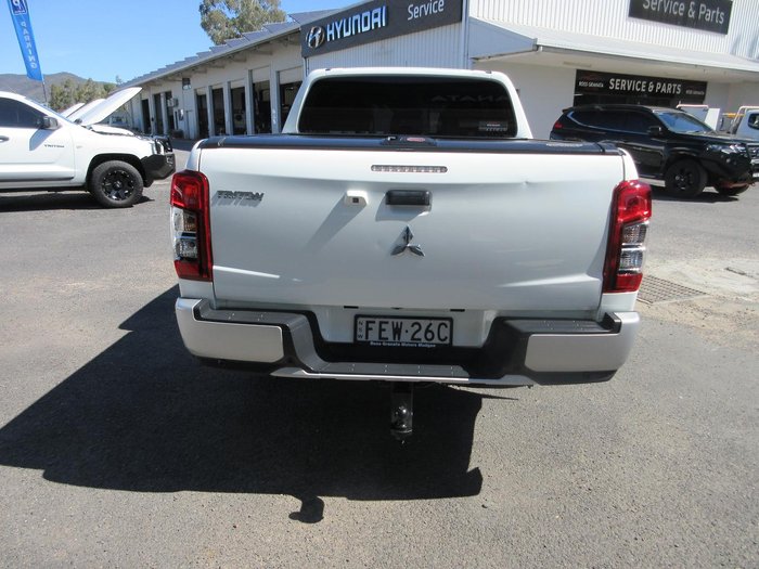 2022 Mitsubishi Triton GLX+