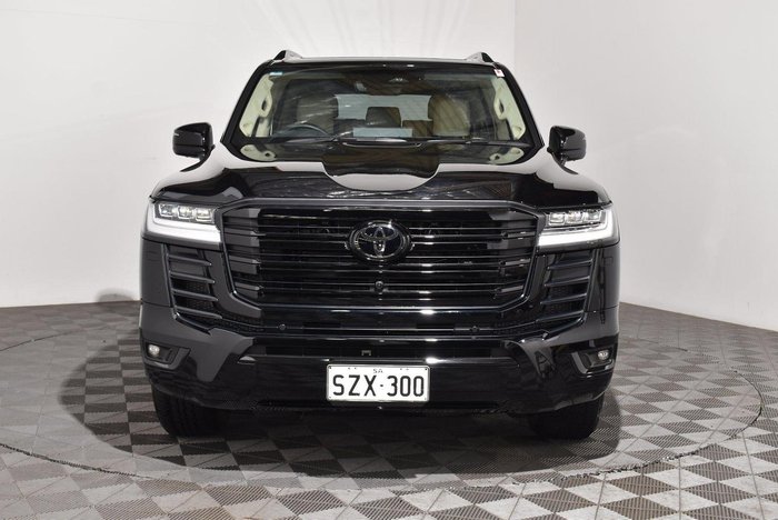 2025 Toyota Landcruiser Sahara ZX